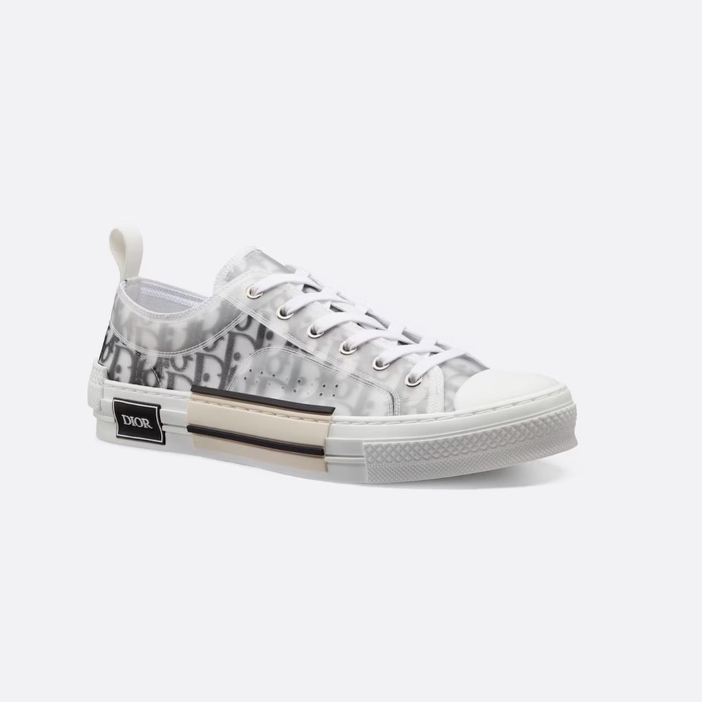 selling dior sneakers
